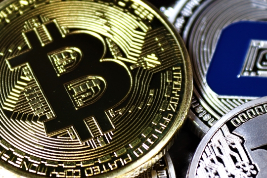 九慶_Network Stability of Bitcoin Mining Systems